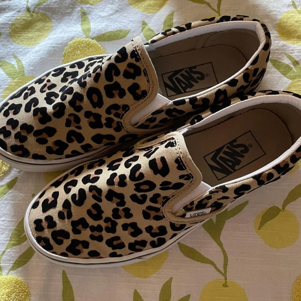 Vans - Picture 3 of 5